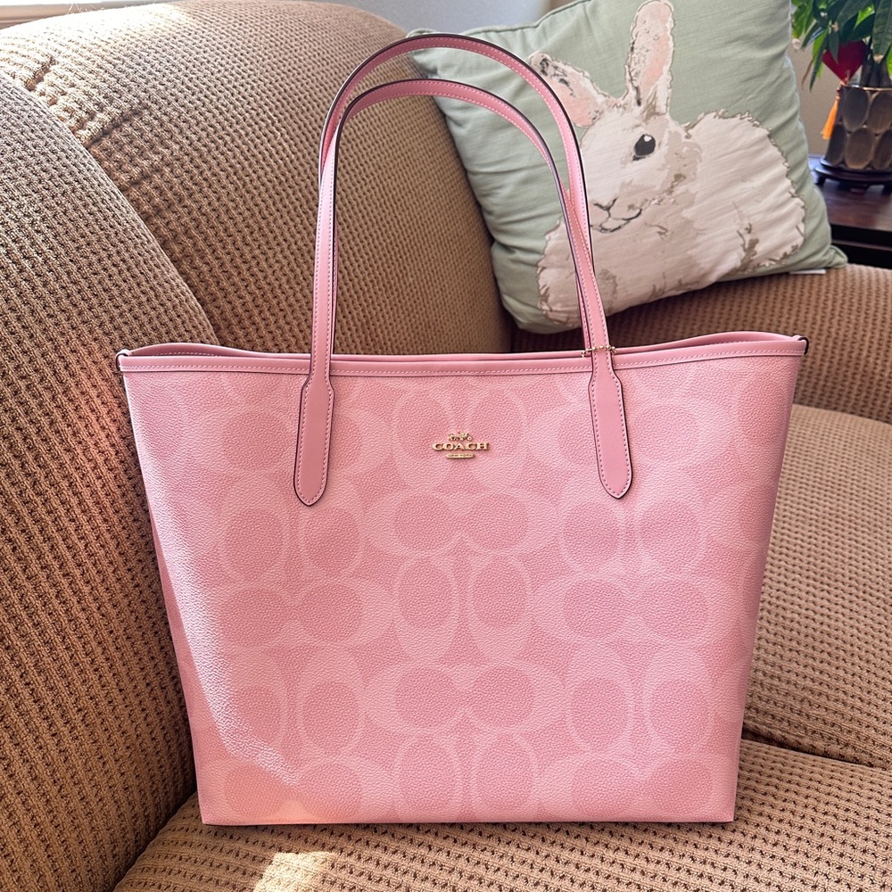 NWT！COACH CITY TOTE IN SIGNATURE CANVAS（COACH CAL49）fast shipping